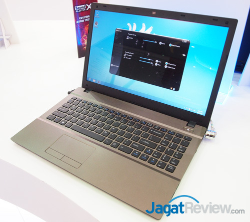 Computex 2013 Booth Raid: Clevo 13 clevo w551eu