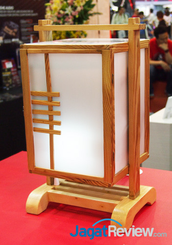 Computex 2013 Booth Raid: ECS 16 ecs modmen dojo light