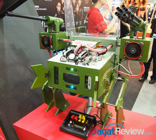 Computex 2013 Booth Raid: ECS 20 ecs modmen x79 iron jaguar