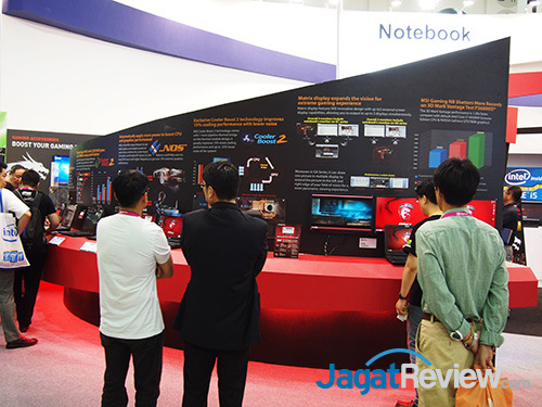 Melihat Sekilas Booth MSI pada Computex 2013 8 msi booth notebook