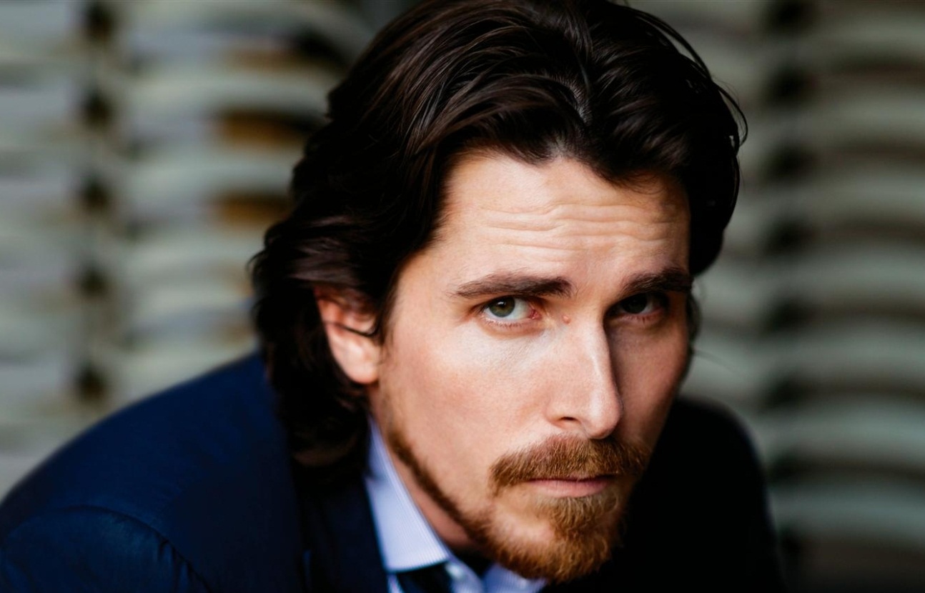 Christian Bale Positif Takkan Hadir dalam  Christian Bale