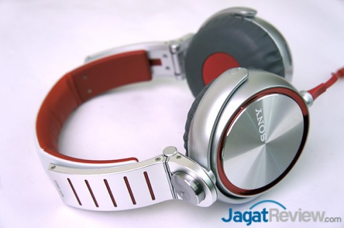 Hands-On Review: Headphone Sony MDR-XB920 - Andalan untuk Penikmat Bass 1 SONY DSC