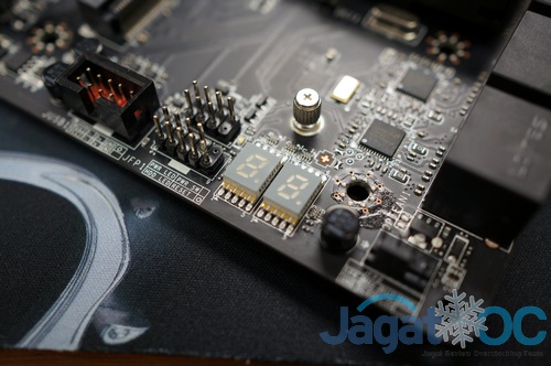 Hands-on Review Motherboard MSI Z87 XPOWER 7 DSC00651s