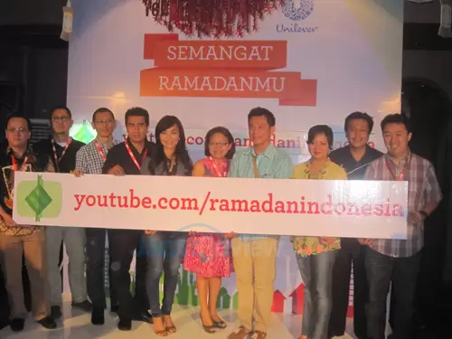 YouTube Sajikan Channel Khusus Religi Selama Bulan Ramadan 2 Jajaran perwakilan dari para mitra untuk YouTube SEMANGAT RAMADANMU