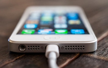 Seorang Wanita di Cina Meninggal Tersengat Listrik dari iPhone 5 2 iphone5