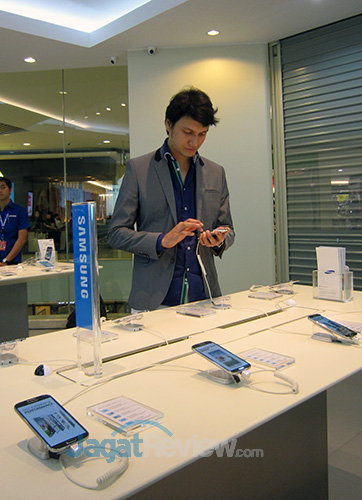 Samsung Buka Experience Store 5 Samsung Experience Store - Sugiono