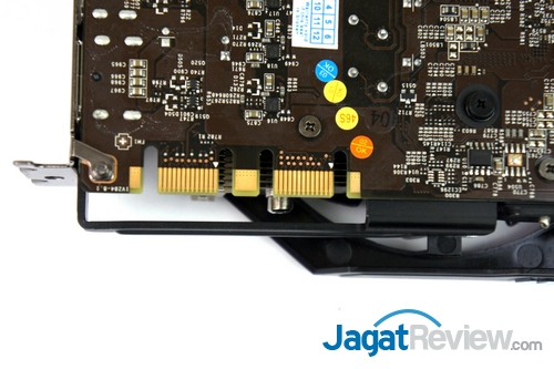 Review MSI GTX 760 Twin Frozr Gaming OC: Solusi Kencang Untuk Gamer Berkantong Pas 8 msi-gtx-760-gaming-sli-connector