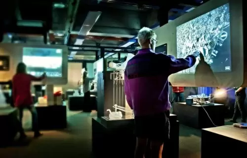 Ubi Hadirkan Fungsi Touchscreen untuk Semua Permukaan Proyeksi 2 ubiinteractive