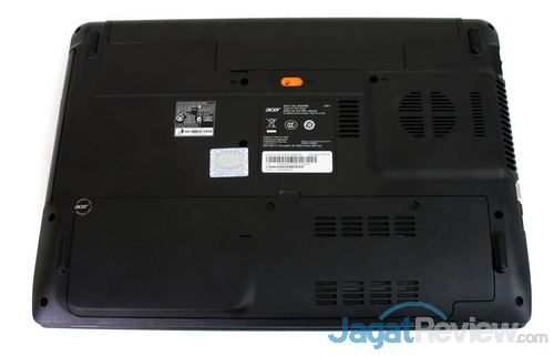 Review Acer Aspire E1 451G: Notebook untuk Segala Keperluan 5 Acer Aspire E1 451G _9