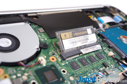Praktek Upgrade Memori Ultrabook: ASUS Vivobook S400CA 61 DSC00391