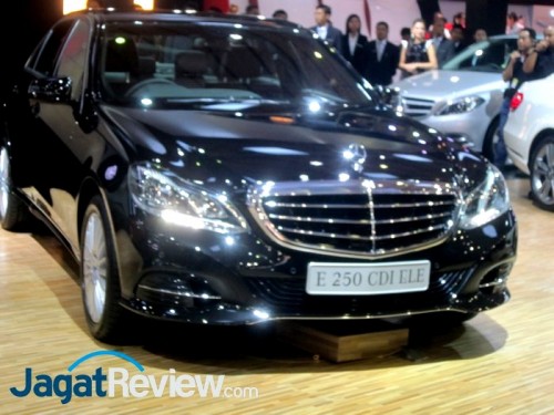Rangkaian Mobil Baru di Indonesia International Motor Show 2013 - Part 2 6 E250 CDI ELE
