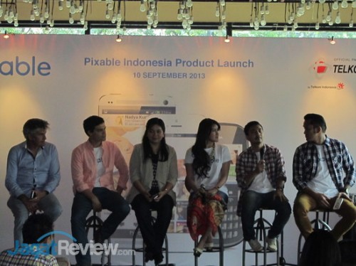 Pixable Hadir di Indonesia! 1 Perwakilan Pixable, Telkomsel, Olla Ramlan, Raditya Dika, dan Tora Sudiro memperkenalkan Pixable di Decanter, Kuningan, Jakarta.