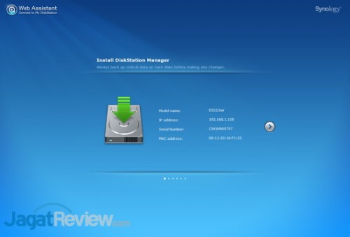 Review Synology DS213air: NAS Serbaguna dengan Koneksi Wireless Network 3 Saat pertama kali dikonfigurasi, sistem akan langsung meminta pengguna untuk mendownload Synology DiskStation Manager untuk digunakan dalam perangkat ini.