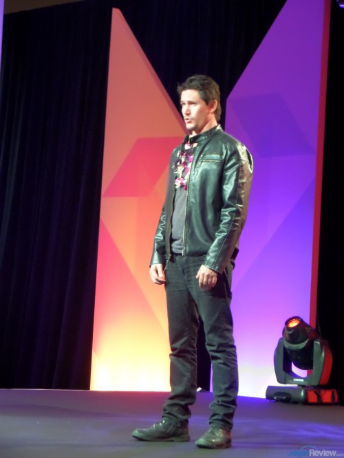 AMD GPU14 Langsung dari Hawaii! 34 Kenal siapa dia? Ya, dialah THE FIXER dari video advertorial AMD. *hmm, nampaknya dia tidak membawa palu nya hari ini*