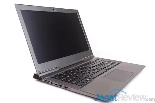 Overclocking Notebook dengan Prosesor Intel Haswell Mobile 4 Xenom_W740SU_3