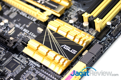 Review ASUS Z87-Deluxe: Motherboard Haswell Kelas Atas dengan Tema Warna Emas 1 asus z87-deluxe heatsink