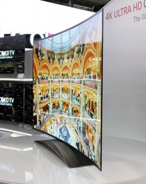 LG Pamerkan UHD OLED TV Terbesar Di Dunia 2 lgoledtv-4