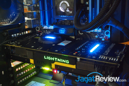 MSI Tunjukkan R9 290X Lightning Pada Ajang CES 2014 2 msi gtx 780 lightning side led green
