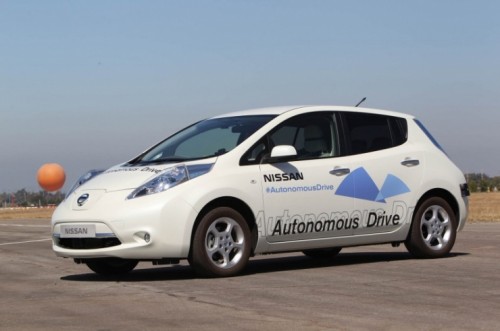 Nissan Pasarkan Mobil Otomatis untuk 2020 1 nissan-self-driving-car
