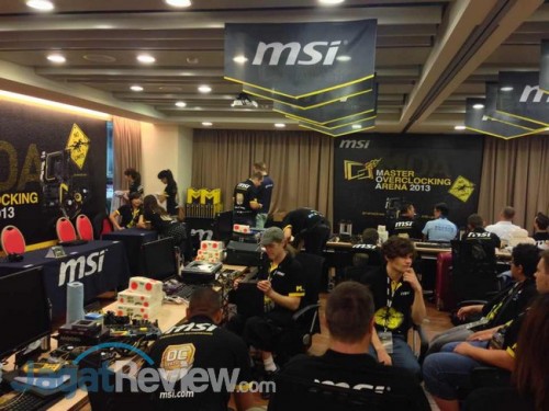 Detik-Detik Master Overclocking Arena 2013 - Langsung dari Taipei, Taiwan! 4 Para peserta sudah tiba di lokasi acara dan mulai menyiapkan OC gear mereka,