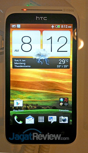 Smartfren Luncurkan Andromax Z 3 HTC Desire XC