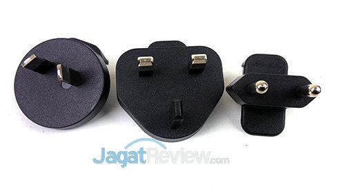 Seagate Wireless Plus - Colokan