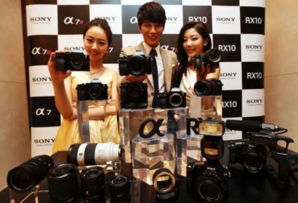 Sony Fokuskan Bisnis Kamera Premium Pengganti Era DSLR 36 Sony