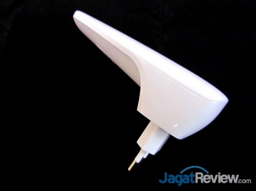 Hands-On Review TP-Link TL-WA850RE: Range Extender Murah 1 TP-Link TP-WA850RE (16)