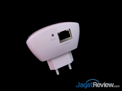 Hands-On Review TP-Link TL-WA850RE: Range Extender Murah 2 TP-Link TP-WA850RE (19)
