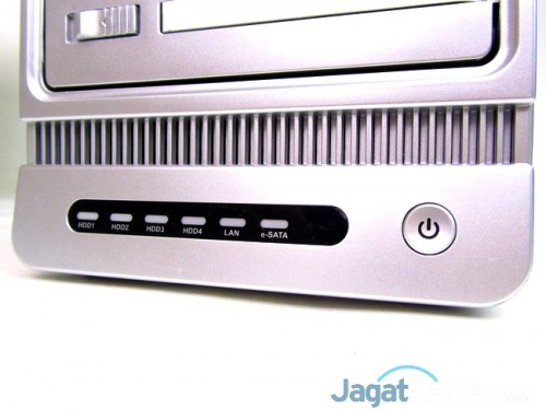 TerraMaster F4 NAS (53)