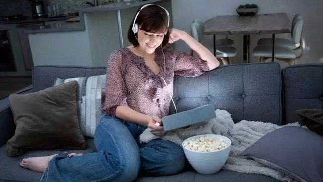 1 dari 3 Orang Adalah Penonton Video Online 8 video online 2