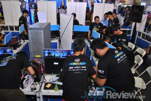 AOCT 2014 The Final Battle: Mencari Overclocker Amatir Terbaik Indonesia di Tahun 2014 2 AOCT 2013 Nasional - Day 3 (517)