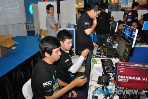 AOCT 2013 Nasional - Kilas Balik Hari Kelima: Final 9 Sesi kedua dari final AOCT 2013 Nasional mempertandingkan XTU Benchmark.