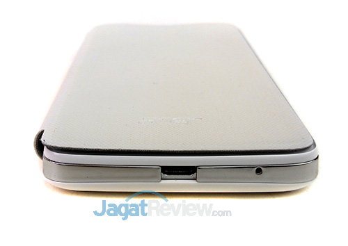 Review Acer Liquid Z3: Smartphone Android Mungil, Murah, dan (Cukup) Kencang 9 Acer Liquid Z3 - Bawah