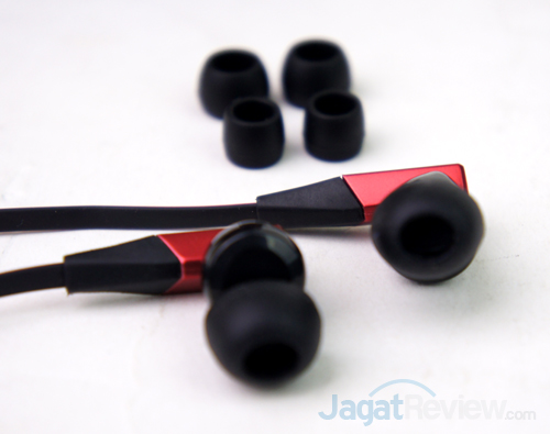 Hands-On Review: Headphone Genius HS-M230 – Siap Menjadi Teman Setia di Perjalanan 3 DSC03046