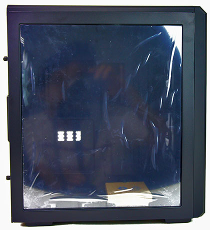 Review Corsair Carbide Series Air 540 - Casing dengan Dua Ruangan Terpisah 12 Tampak samping kiri dari Carbide Series Air 540