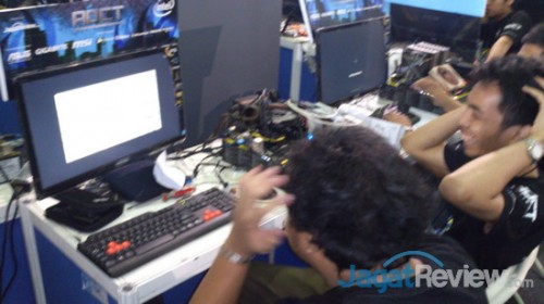 Tim Overheat ketika beraksi mencari performa maksimal Core i7-4770K di motherboard MSI Z87 MPower SP.