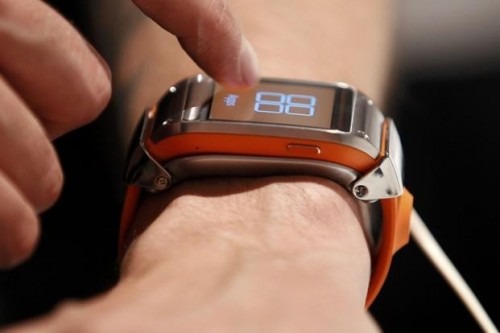 Penjualan Galaxy Round dan Gear di Korea Mengecewakan 2 Galaxy Gear