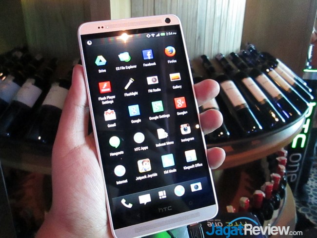 HTC Lengkapi  IMG_6817