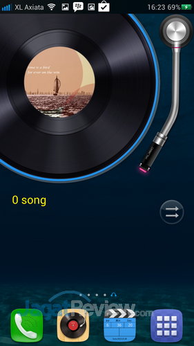 Oppo Find Mirror R819 - Homescreen Musik