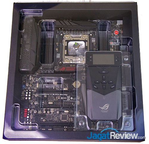 Preview ASUS Rampage IV Black Edition 5 SDSC03400
