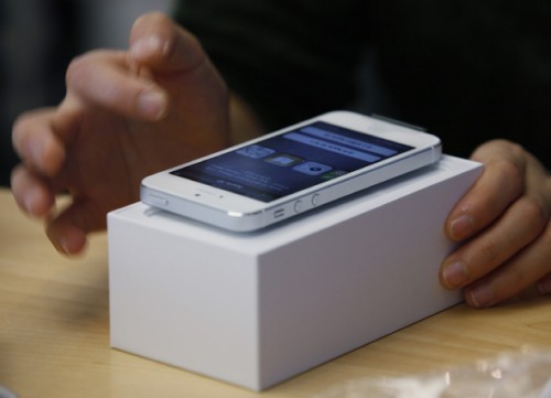 Apple Tambah Mitra Baru Perbanyak iPhone dan iPad 1 apple 2