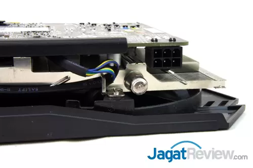 Review MSI Radeon R9 270 Twin Frozr Gaming: AMD R9 270X Versi Murah 6 msi r9 270 twinfrozr gaming power connector