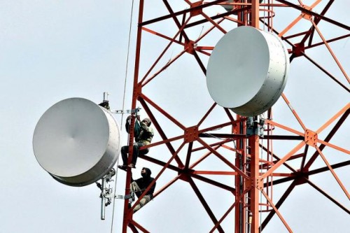 Pemerintah Keluhkan Kepemilikan Asing di Sektor Telekomunikasi 1 seluler