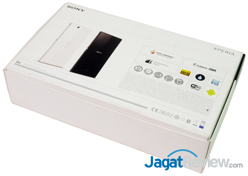 Review Sony Xperia Z Ultra: Android Layar Besar Tahan Air dengan Kinerja Tinggi 5 sony xperia z ultra back box