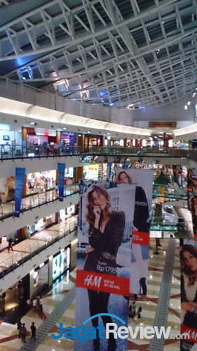 Review Sony Xperia Z Ultra: Android Layar Besar Tahan Air dengan Kinerja Tinggi 5 sony xperia z ultra indoor front camera