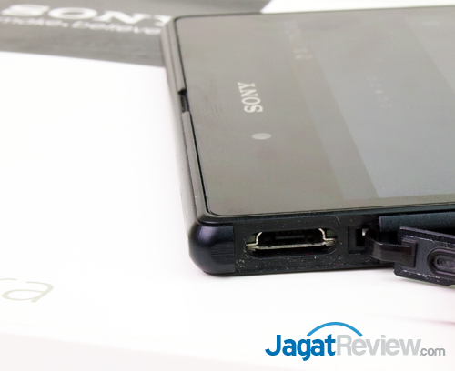 Review Sony Xperia Z Ultra: Android Layar Besar Tahan Air dengan Kinerja Tinggi 13 sony xperia z ultra left side