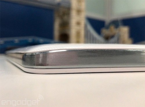 Sosok Huawei Ascend Mate 2 Telah Beredar 2 Huawei-Ascend-Mate-2_03