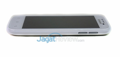Review Lenovo A706: Smartphone Quad Core Murah dengan Dolby Digital 12 Lenovo A706 _ Tampak kanan