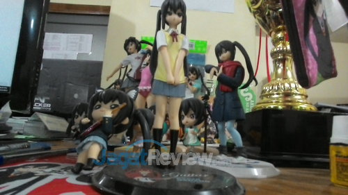 Lenovo K900 - Hasil Kamera Depan Indoor